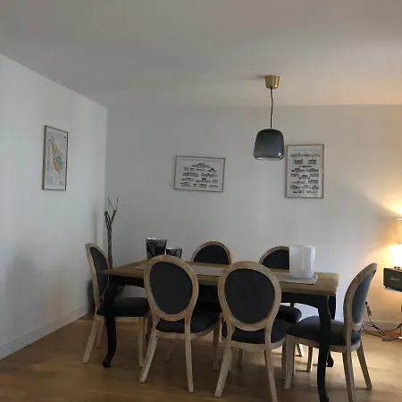 Luxurious Flat With Balcony 6 Persons Saint Lazare Apartment *